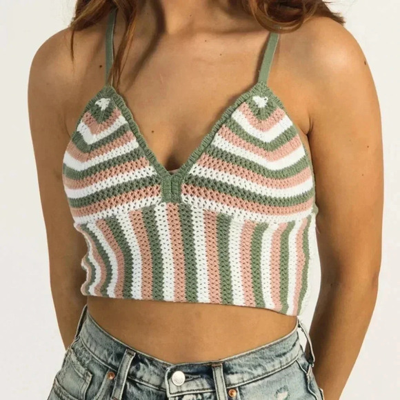 Harlow  Alexis Crocheted Crop Top - Picture 1 of 5